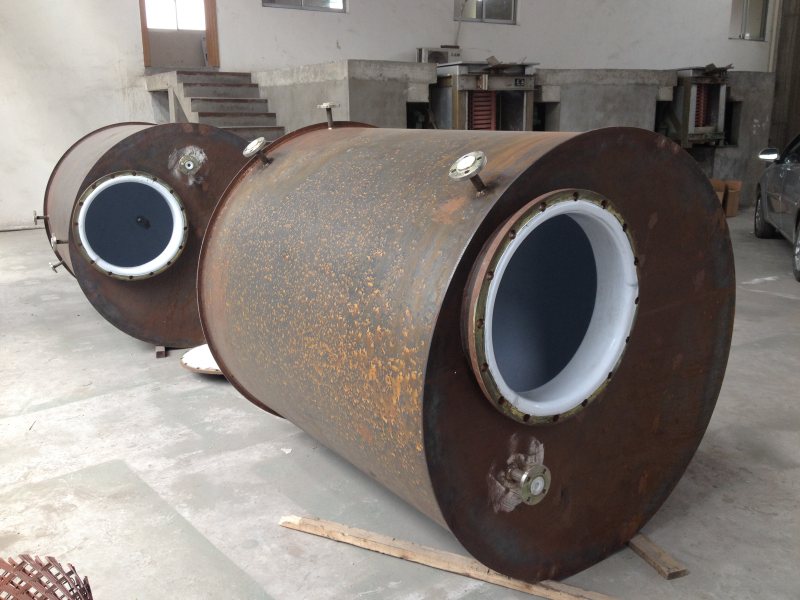 内衬聚四氟乙烯（PTFE）大型设备